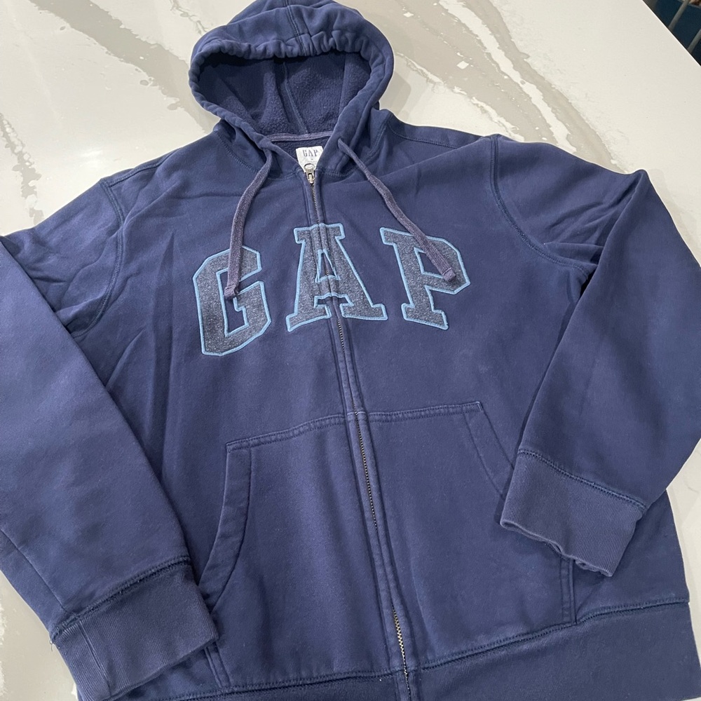 GAP Logo Adult Size Medium Navy Zip Hoodie - barely worn